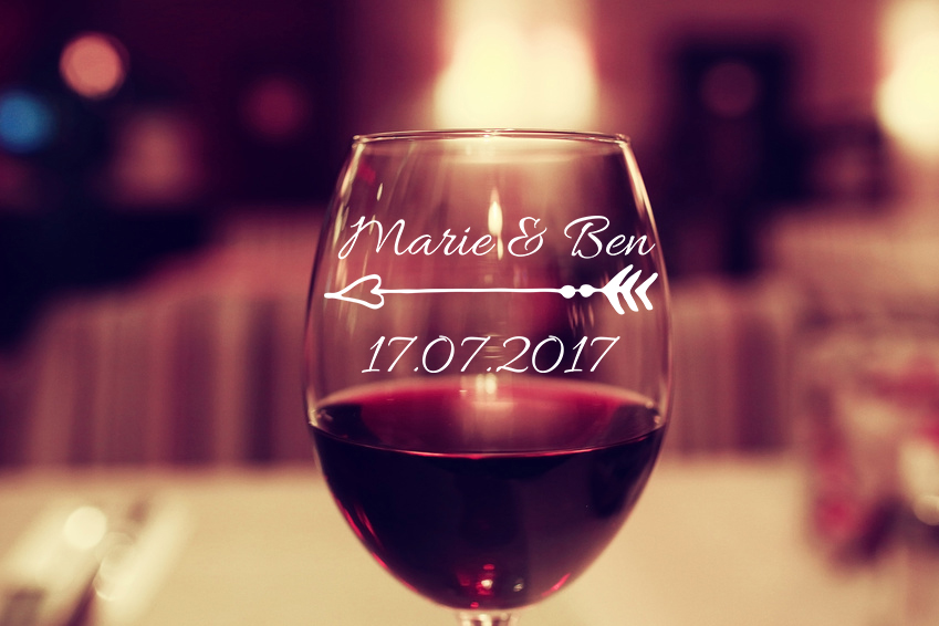 Aufkleber Hochzeit PFEIL mit NAMEN & DATUM für Glas Weinglas