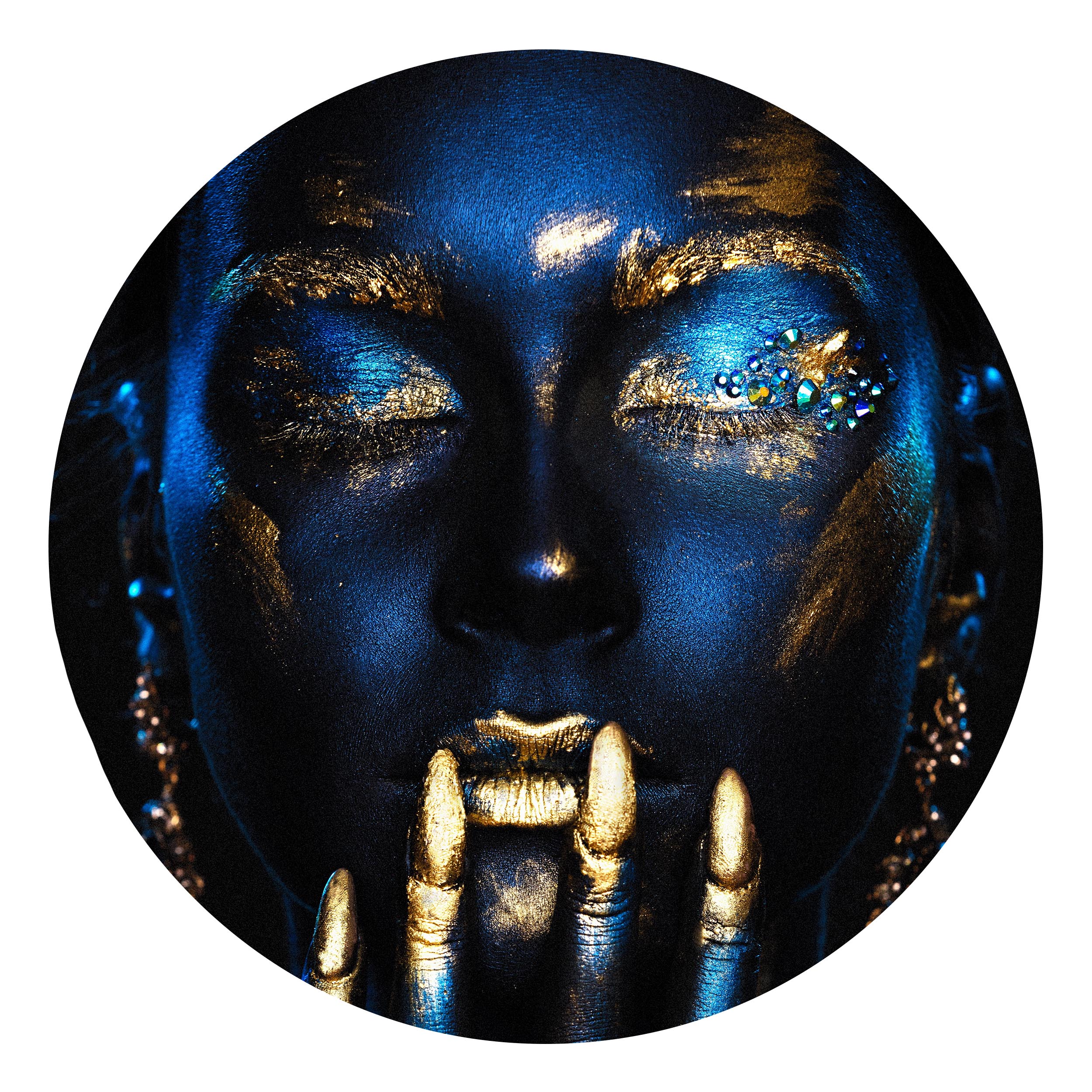 Wandbild Rund Titel: Beauty Girl fantasy blau Porträt Bild Wanddeko Alu Dibond oder Butlerfinish