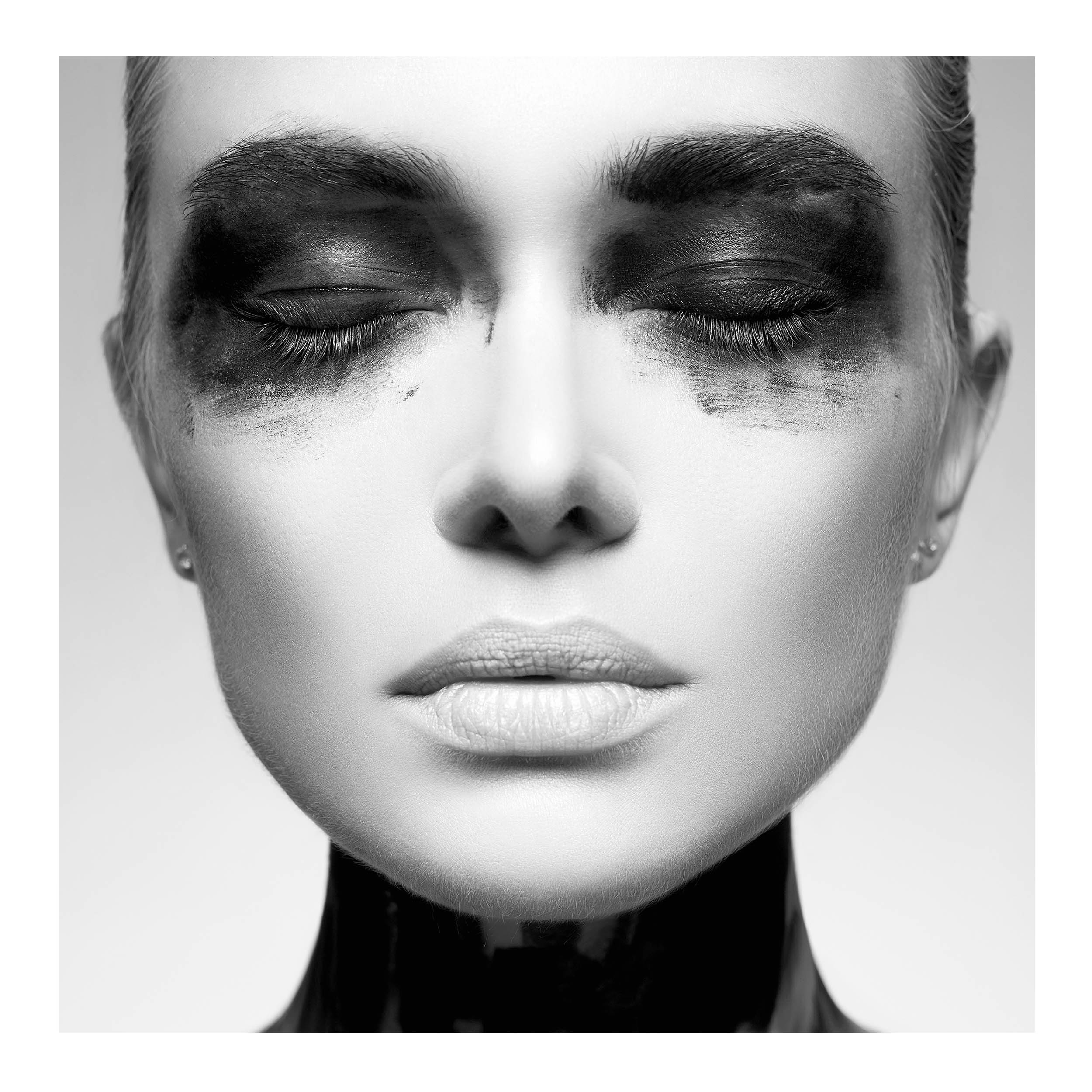 Wandbild Wandbilder Quadratisch Titel: Gesicht Girl schwarz weiß Wanddeko Bild für Wohnzimmer auf Alu Dibond Leinwand Acrylglas Holzbalken Butler Finish Poster